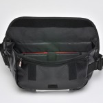 メッセンジャーバック_中側